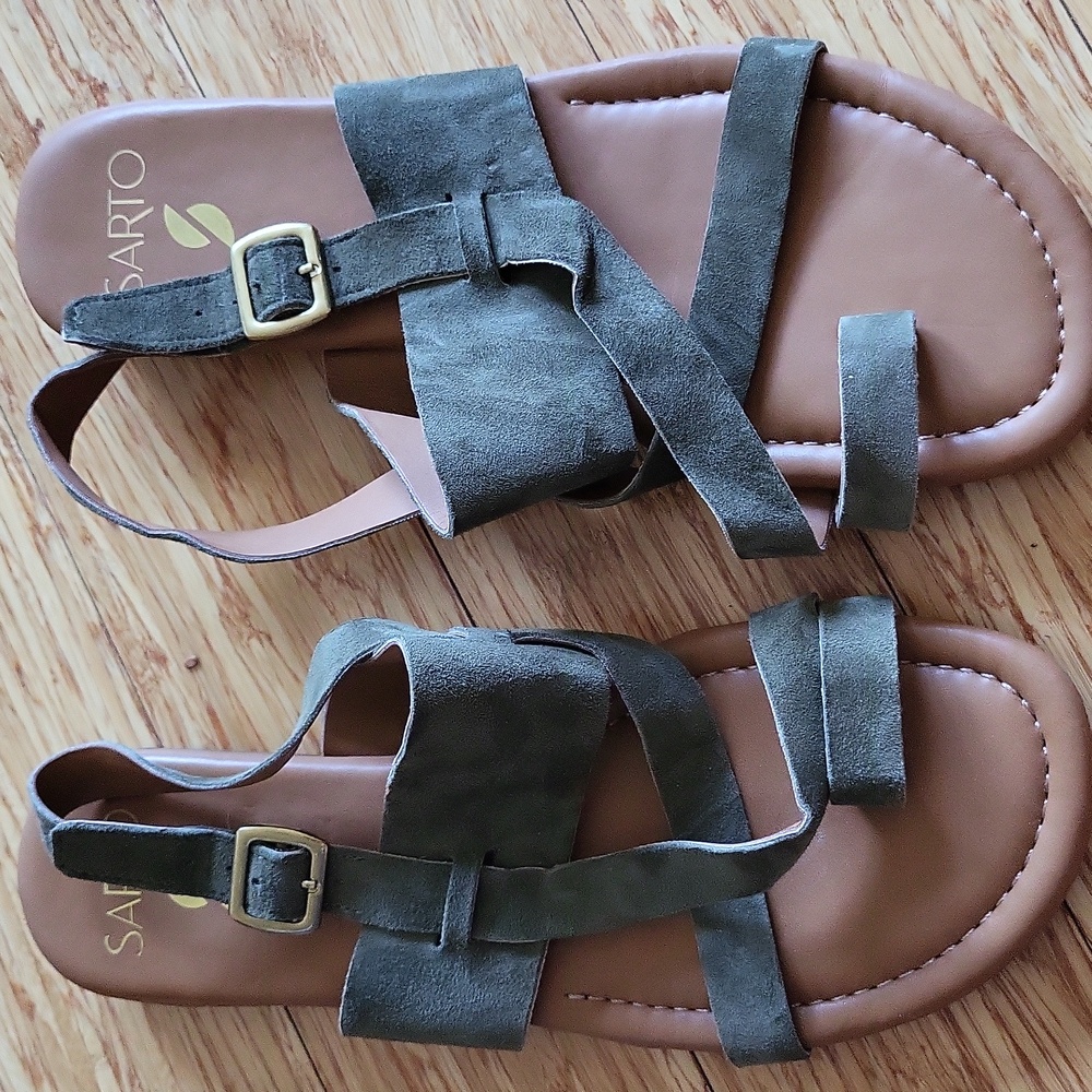 Sarto Gia Strappy Sandal Green Size 9